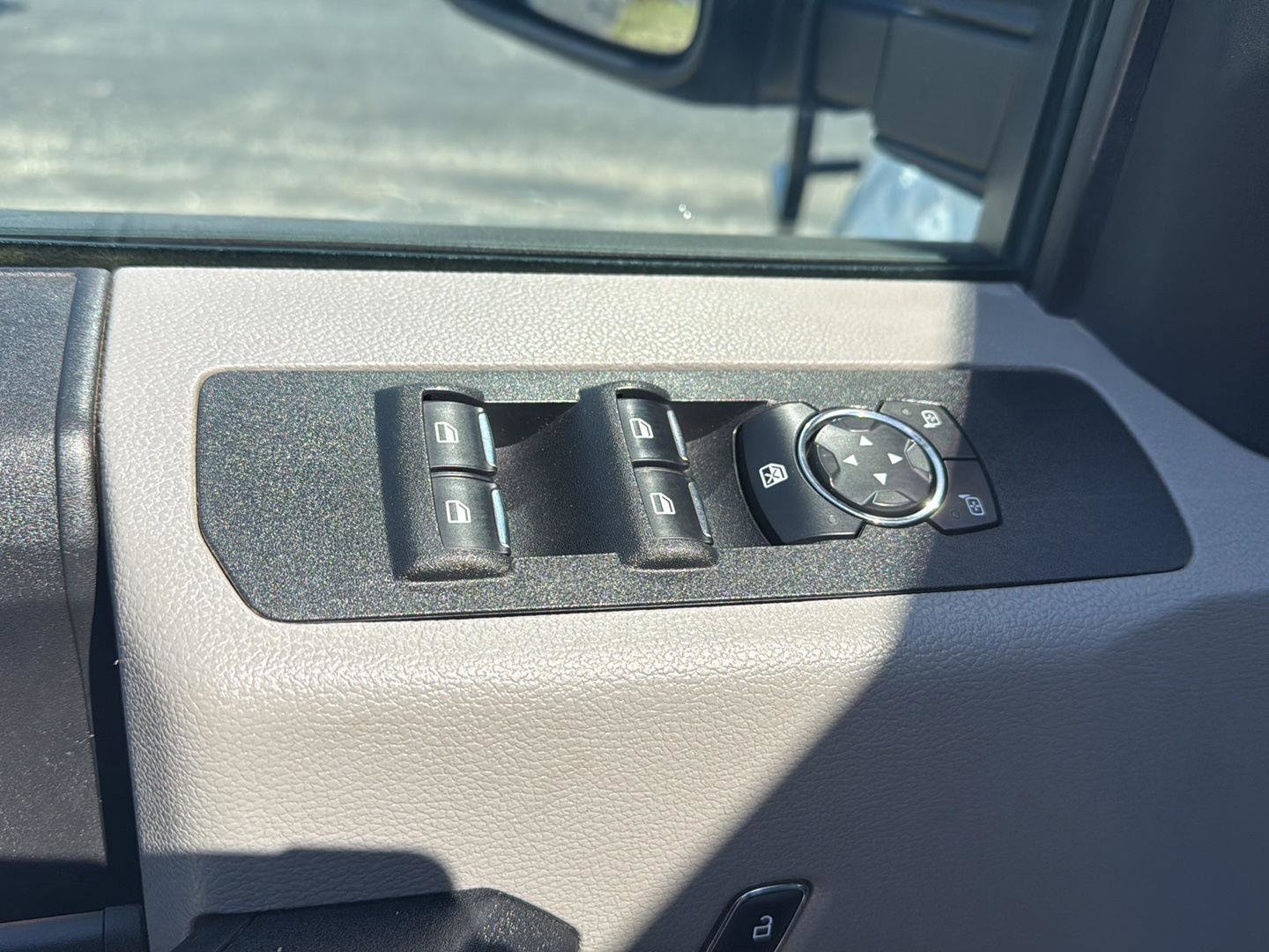 Used 2021 Ford F250 XL w/ Power Equipment Group image 16