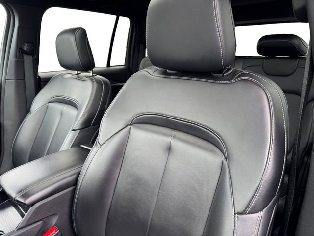 Certified 2024 Jeep Grand Cherokee Limited w/ Black Appearance Package image 13