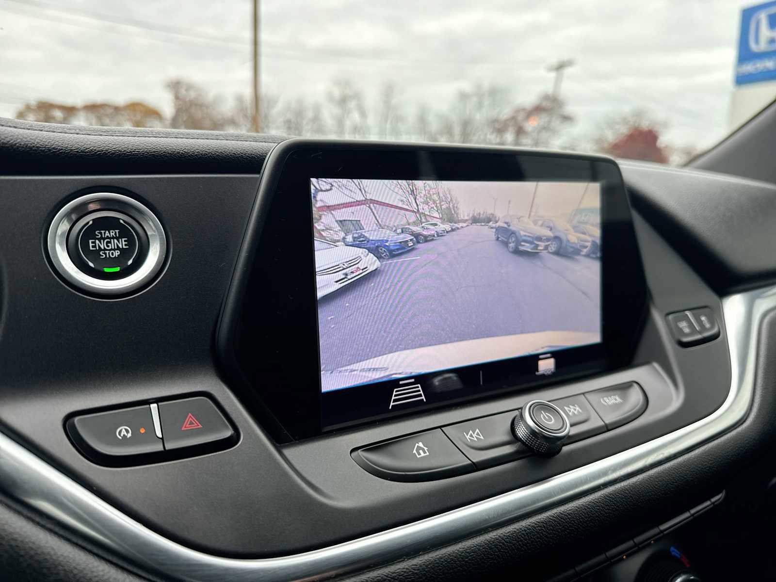 Used 2020 Chevrolet Blazer LT image 27