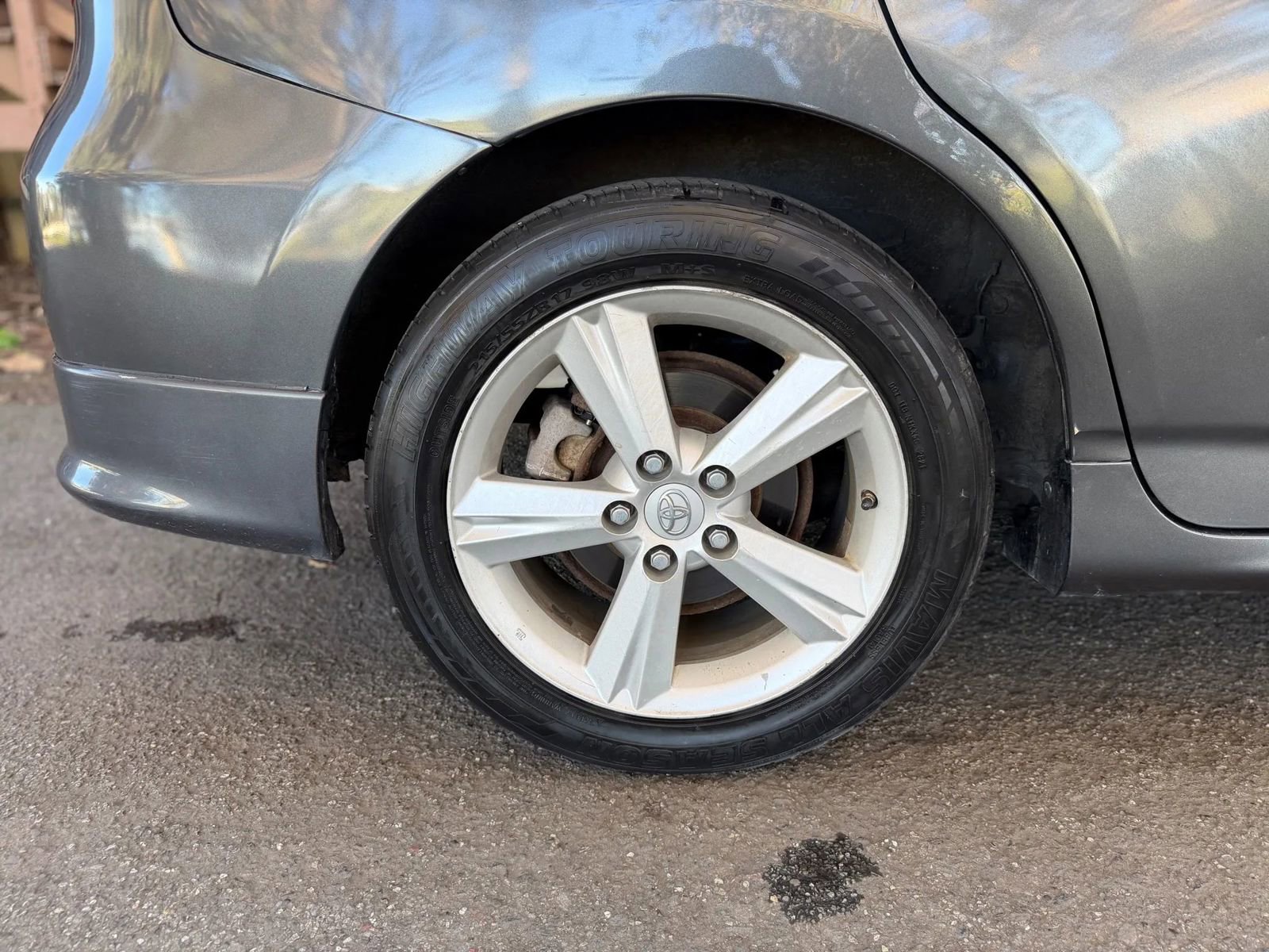 Used 2009 Toyota Matrix S image 35