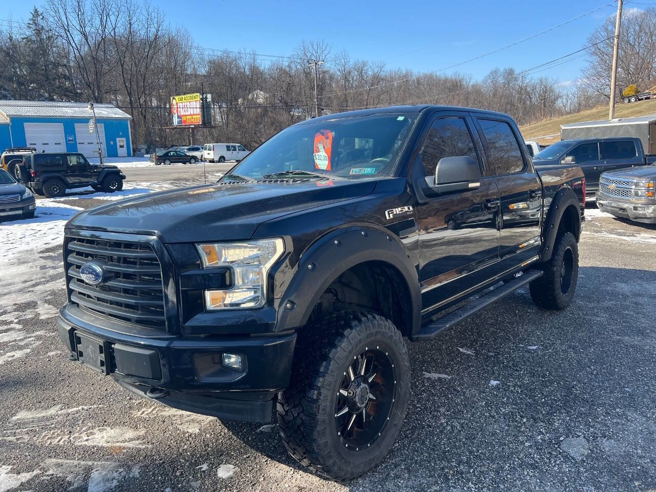 Used 2017 Ford F150 XLT w/ Equipment Group 302A Luxury image 4