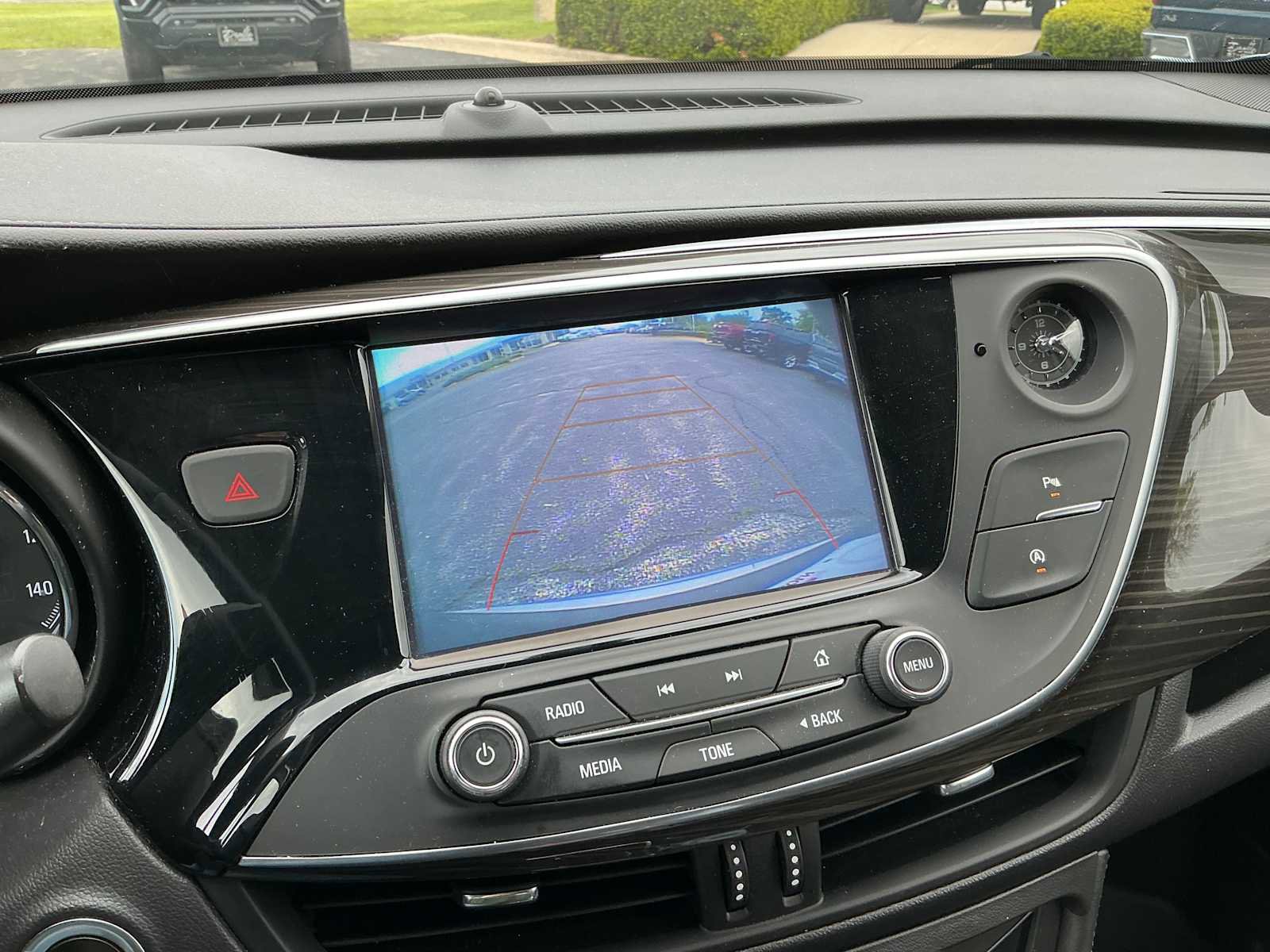 Used 2020 Buick Envision Essence w/ Experience Buick Package FWD image 13