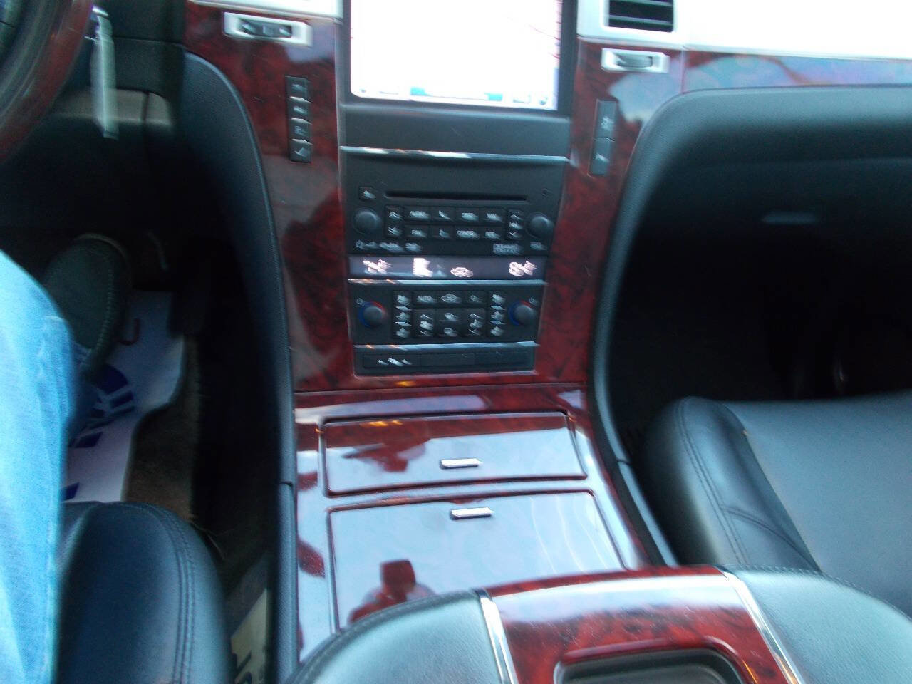 Used 2013 Cadillac Escalade EXT Luxury image 13