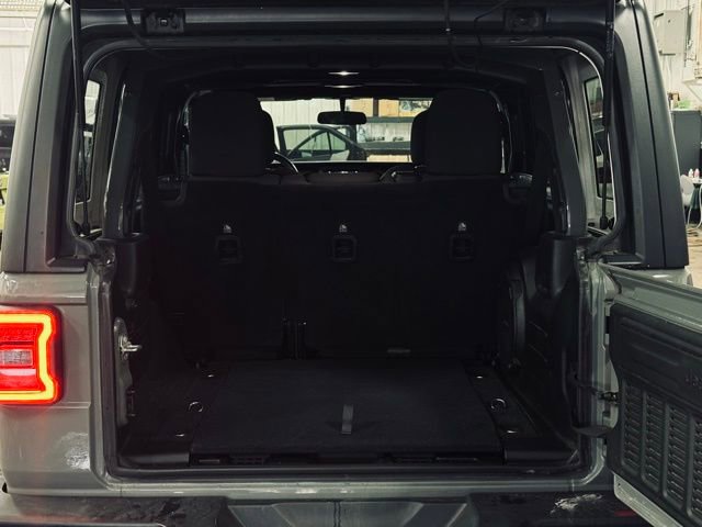 Used 2018 Jeep Wrangler Unlimited Sport S image 10