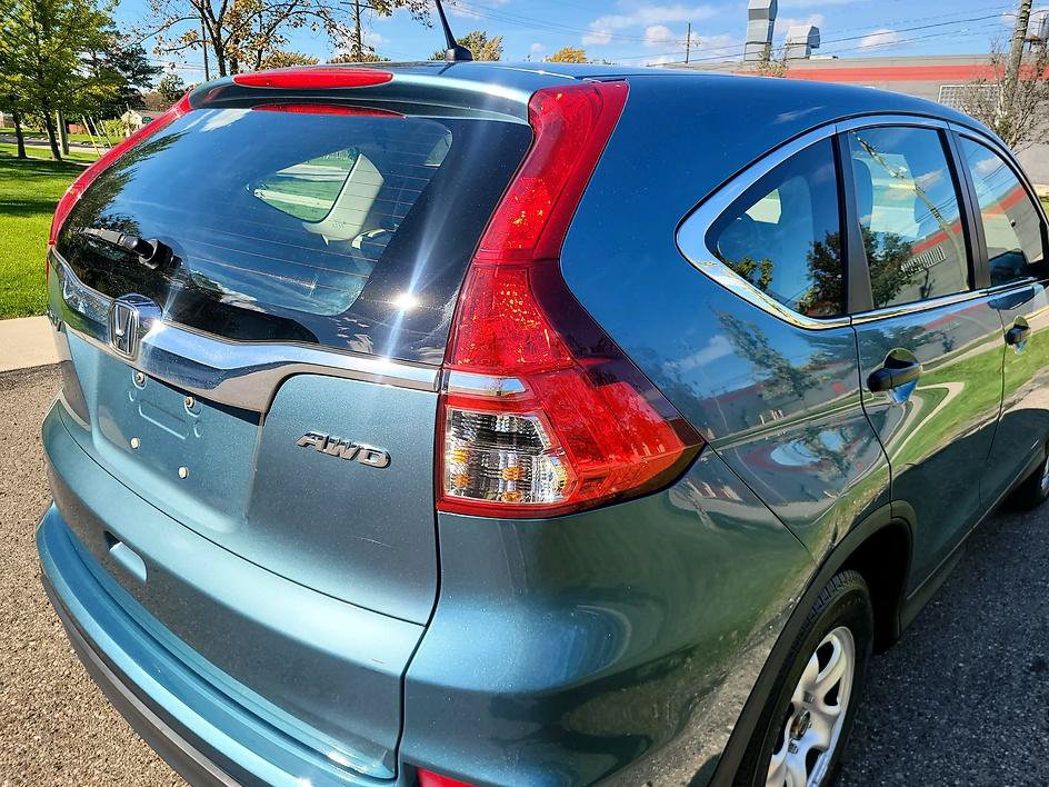 Used 2015 Honda CR-V LX image 14