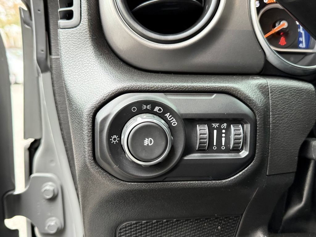 Used 2022 Jeep Wrangler Unlimited Sport image 20