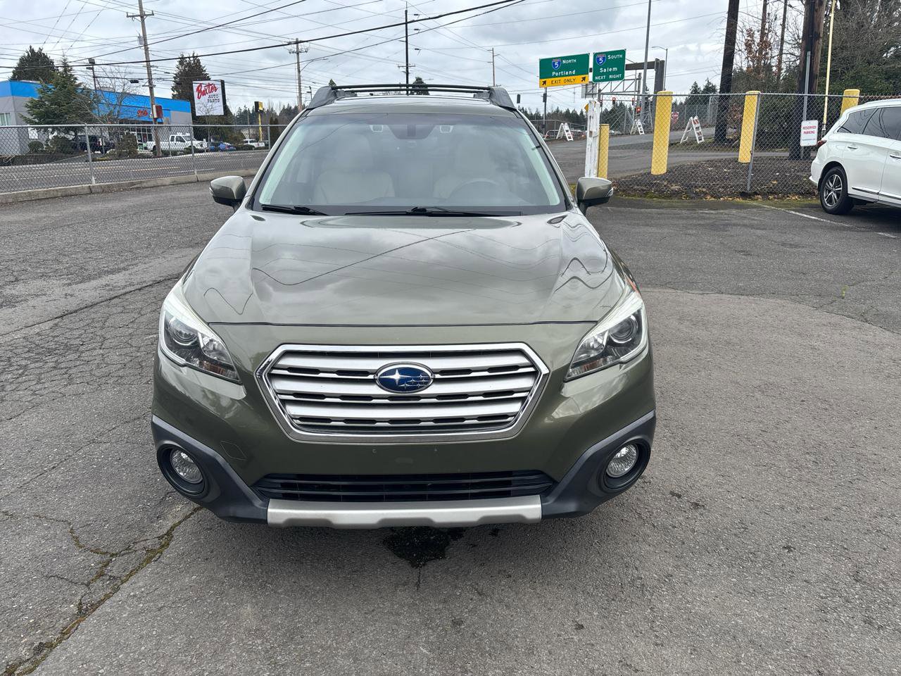 Used 2017 Subaru Outback 2.5i Limited image 9