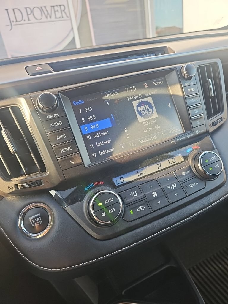 Used 2017 Toyota RAV4 XLE AWD/4WD image 13