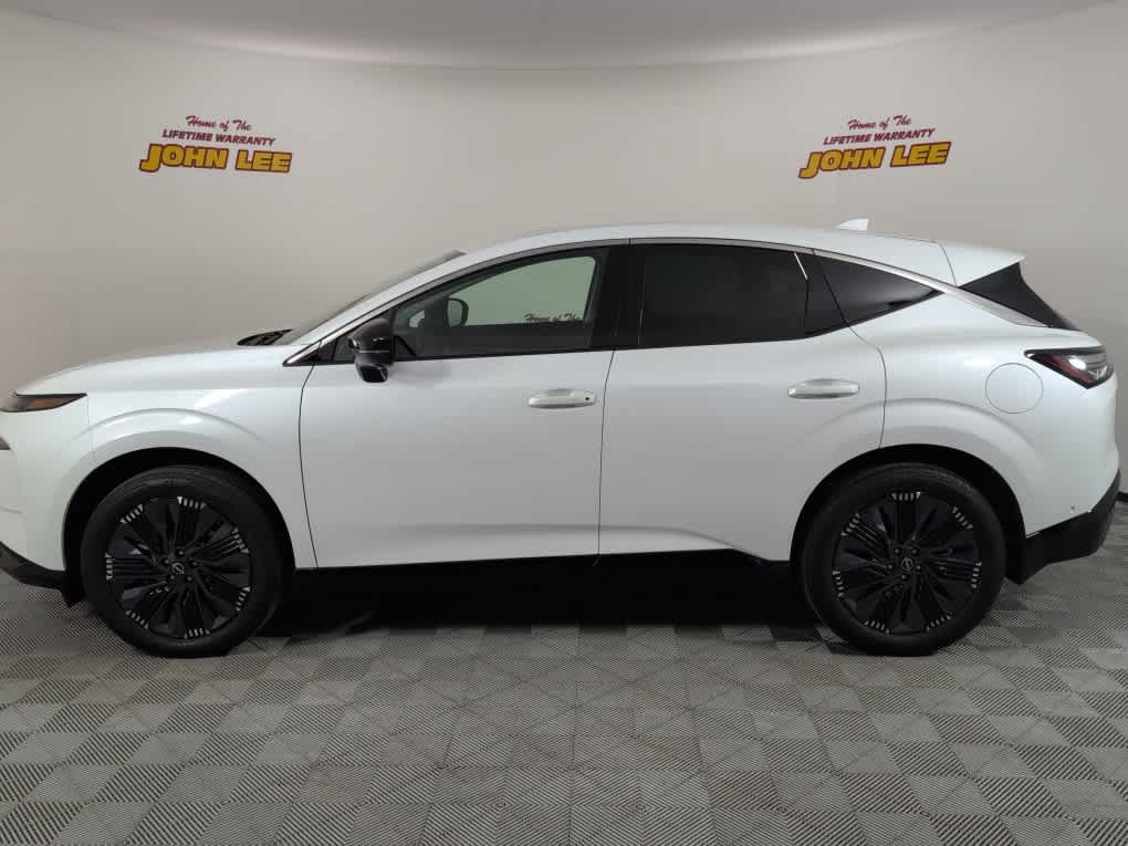 Used 2025 Nissan Murano Platinum w/ Cargo Package AWD/4WD image 2