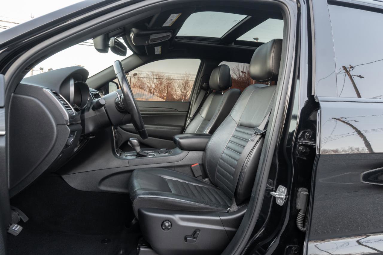 Used 2020 Jeep Grand Cherokee Limited X image 2