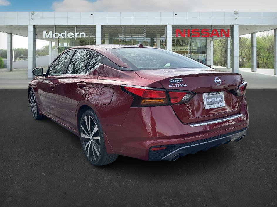 Certified 2022 Nissan Altima 2.5 SR image 3