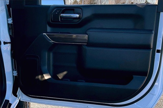 Used 2022 Chevrolet Silverado 2500 LT w/ Convenience Package image 26