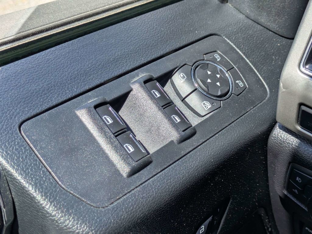 Used 2018 Ford F150 Lariat w/ Equipment Group 502A Luxury AWD/4WD image 26