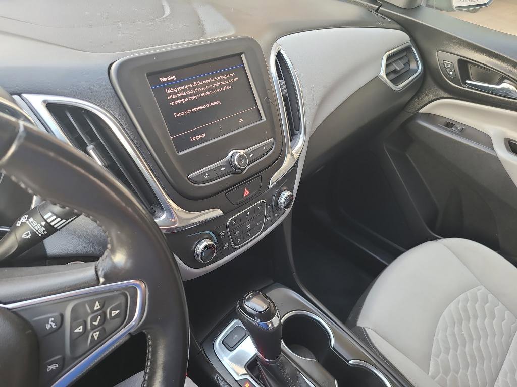 Used 2021 Chevrolet Equinox LT w/ Driver Convenience Package image 12