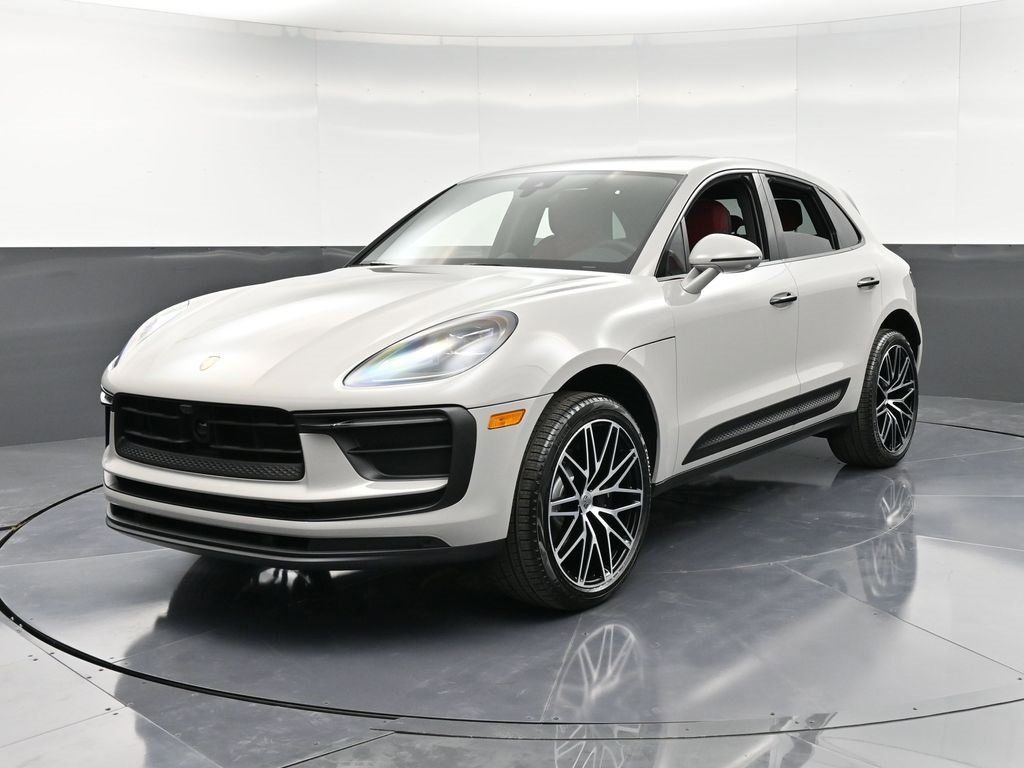 New 2026 Porsche Macan image 1