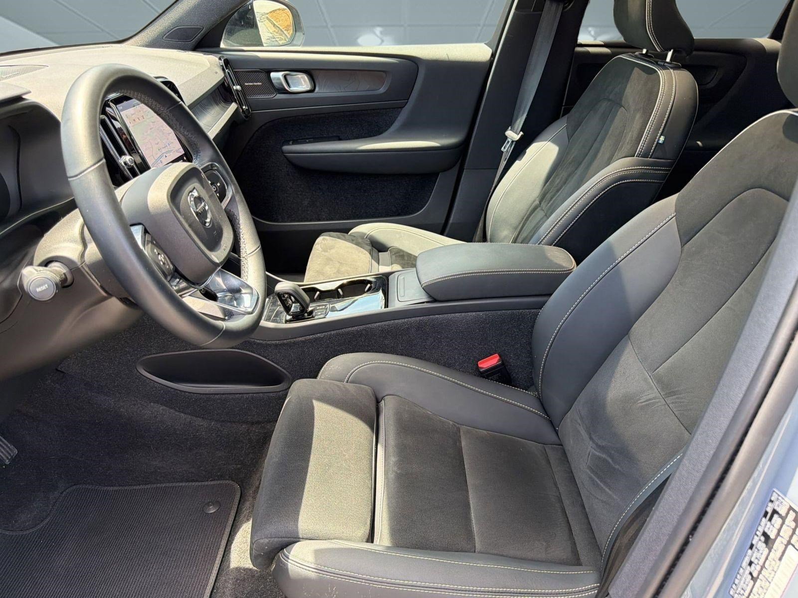 Used 2023 Volvo C40 P8 Recharge Ultimate w/ Protection Package Premier AWD/4WD image 5