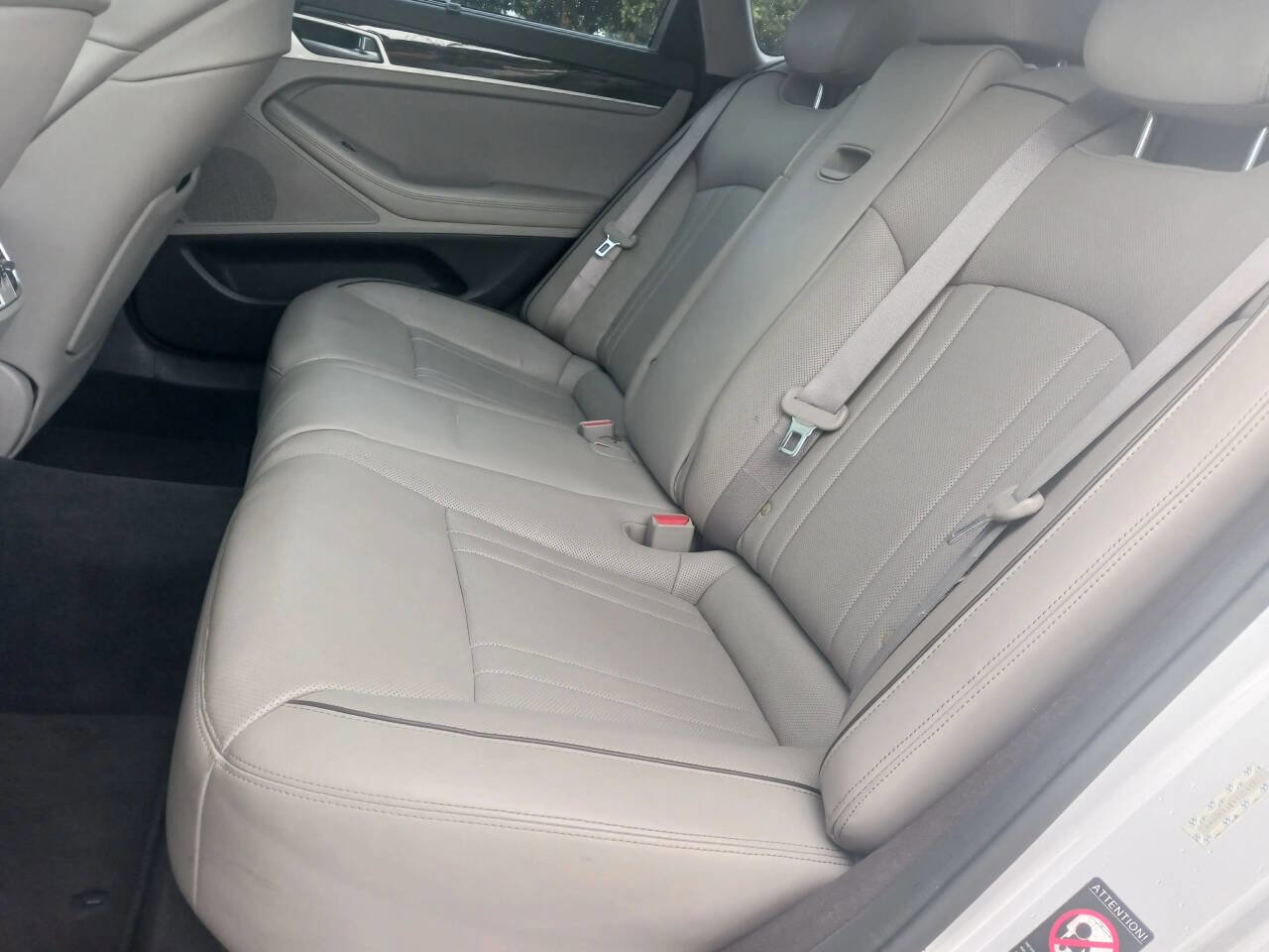 Used 2015 Hyundai Genesis 3.8 w/ Option Group 03 image 15