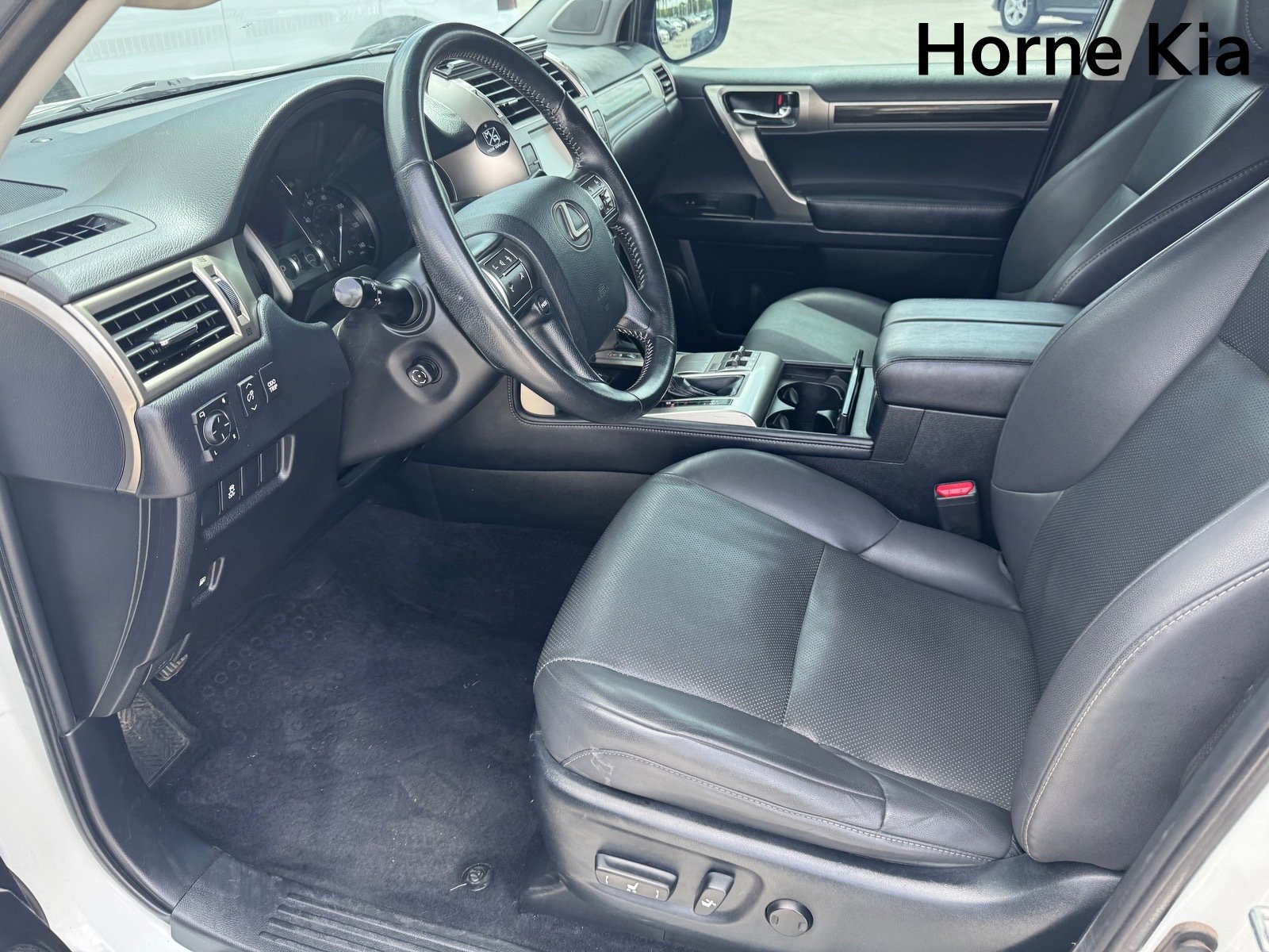 Used 2018 Lexus GX 460 w/ Navigation Package image 9