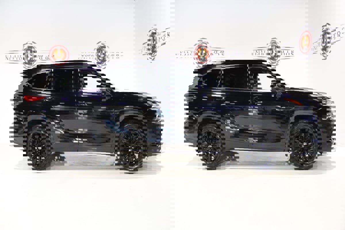 Used 2023 Toyota Highlander L image 31