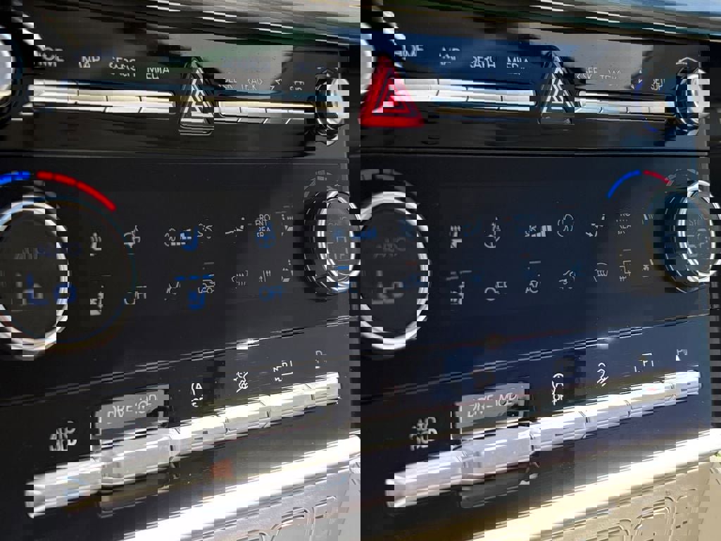 New 2025 Hyundai Santa Fe Calligraphy image 26