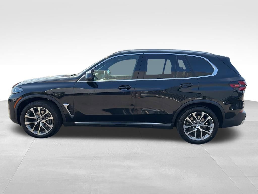 Used 2024 BMW X5 xDrive40i w/ Executive Package image 10