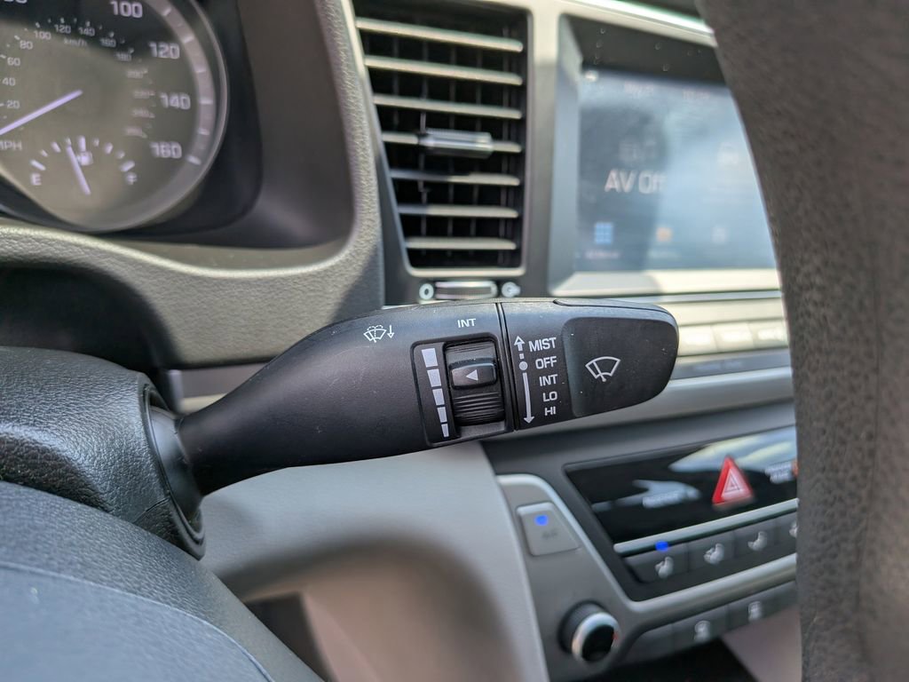 Used 2018 Hyundai Elantra SEL FWD image 30
