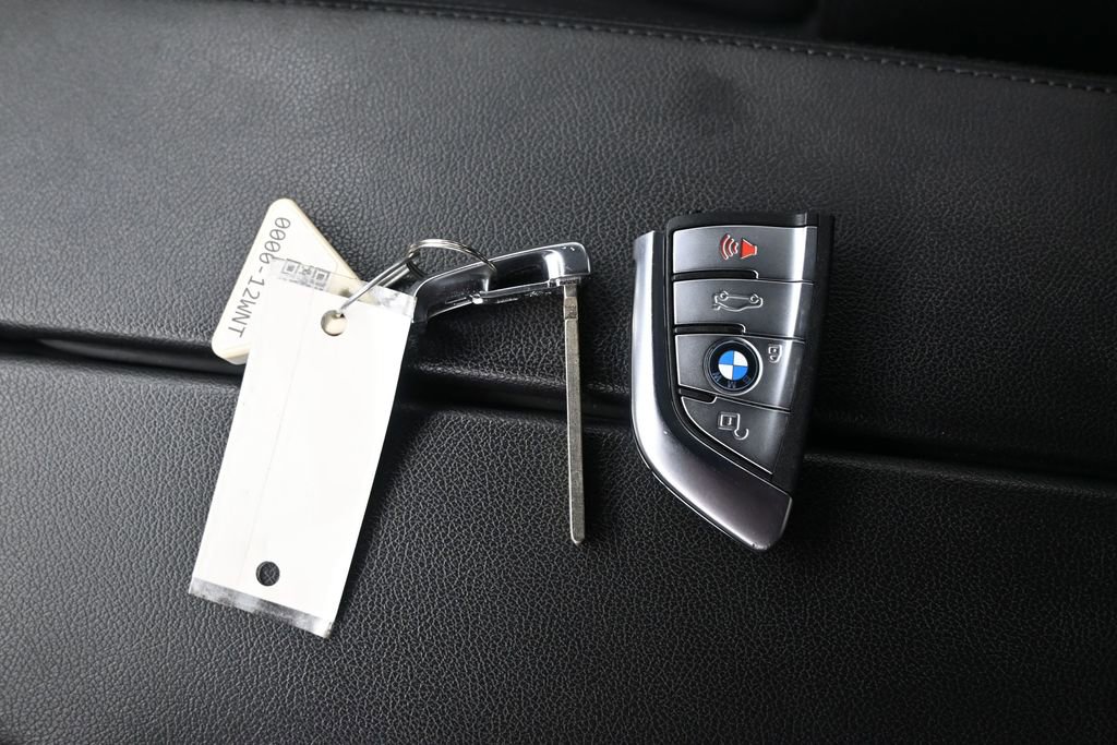 Used 2018 BMW 530e image 3