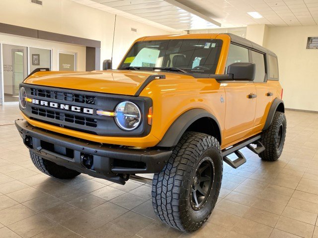 Used 2021 Ford Bronco Black Diamond AWD/4WD image 4