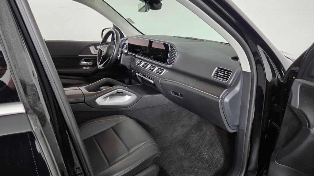 Used 2024 Mercedes-Benz GLE 450 4MATIC image 33