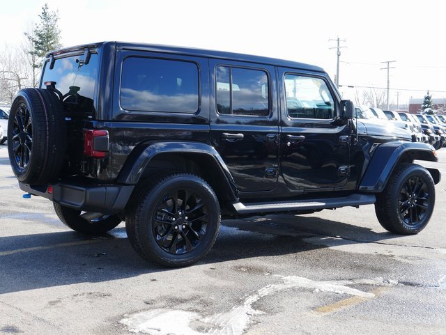 Used 2023 Jeep Wrangler Unlimited Sahara w/ Cold Weather Group image 6