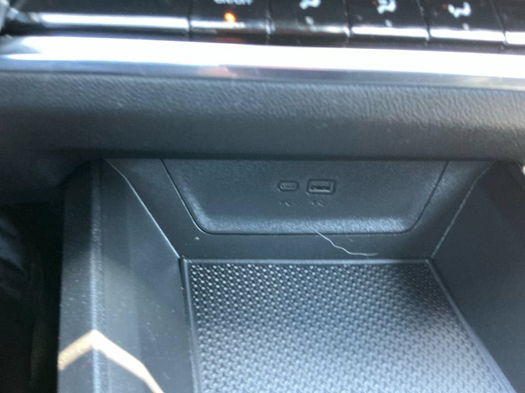 Used 2025 Chevrolet Equinox LT FWD image 20