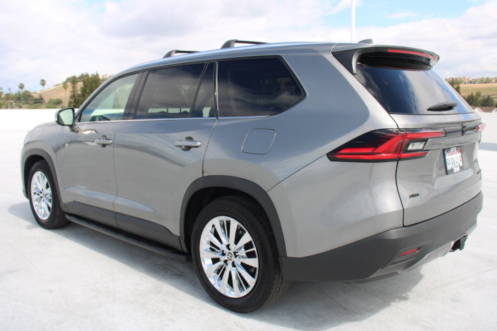 Certified 2025 Toyota Grand Highlander AWD image 6