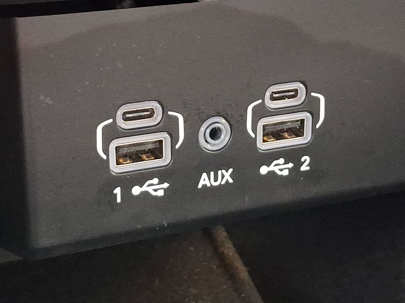 Certified 2025 Jeep Wagoneer L 4WD image 28