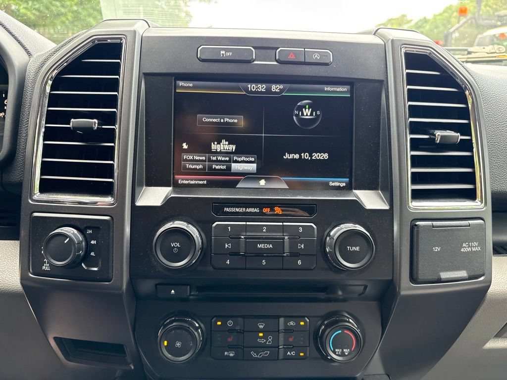 Used 2015 Ford F150 XLT w/ Equipment Group 302A Luxury AWD/4WD image 19