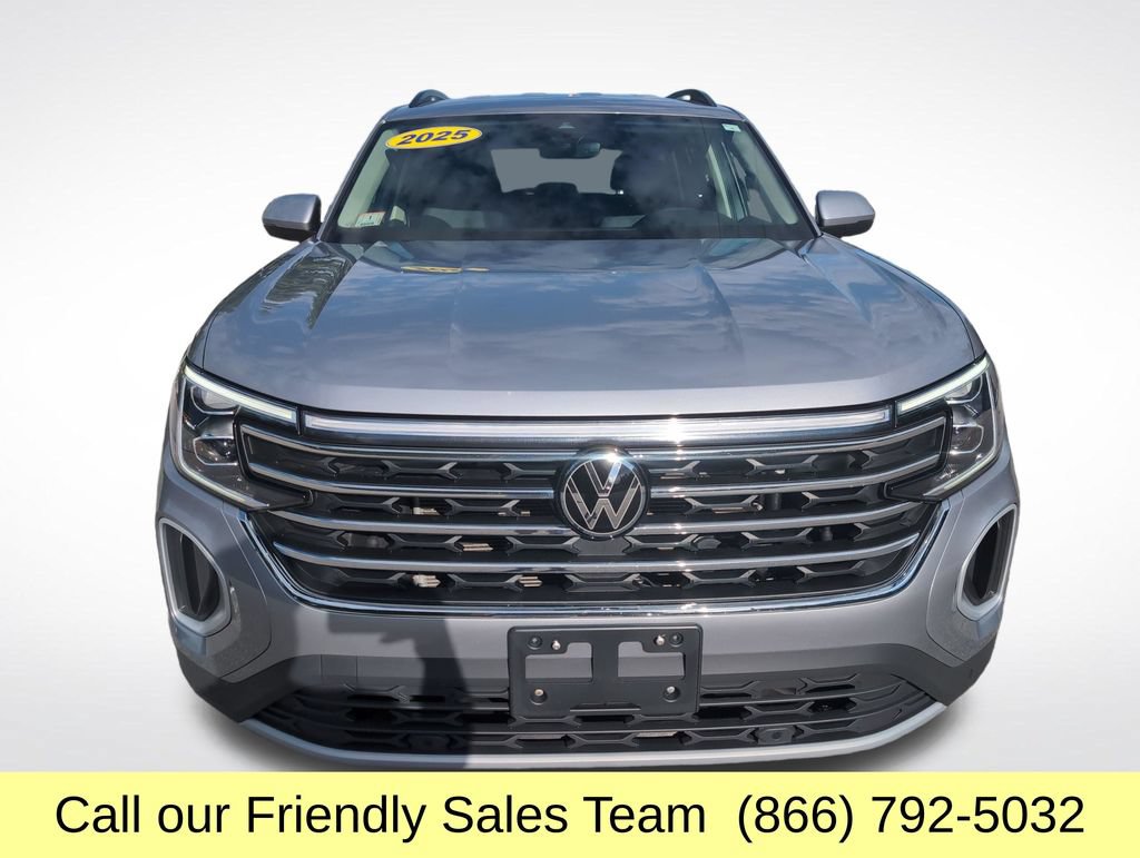 Used 2025 Volkswagen Atlas SE AWD/4WD image 10