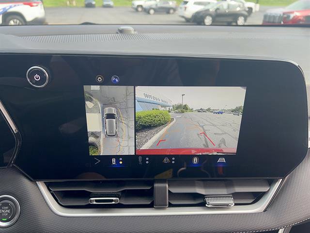 Used 2025 Chevrolet Equinox LT w/ Safety and Technology Package FWD image 19