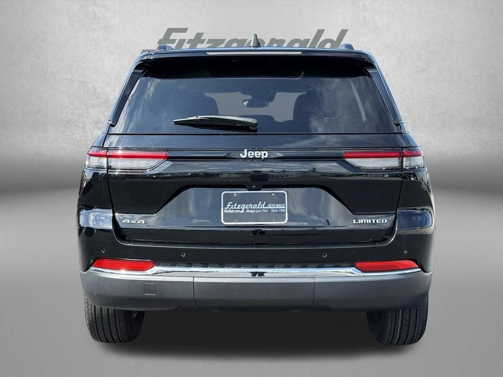 Used 2023 Jeep Grand Cherokee Limited AWD/4WD image 7