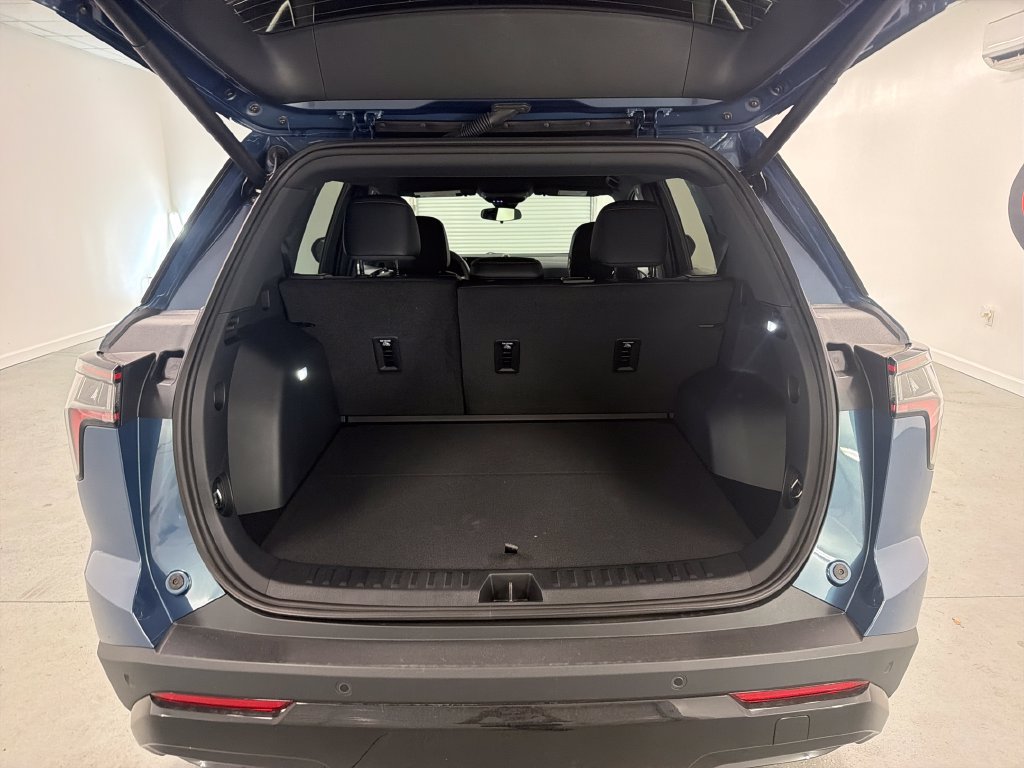 New 2027 Chevrolet Equinox RS FWD image 8