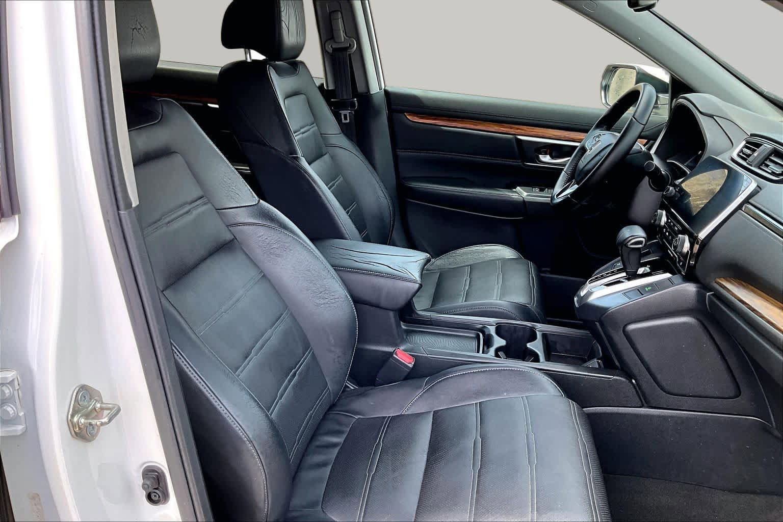 Used 2017 Honda CR-V Touring image 12