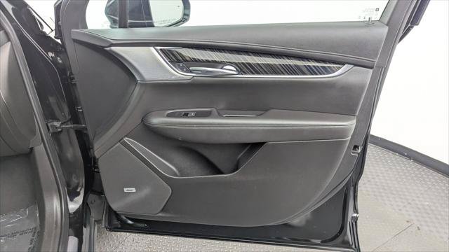 Used 2025 Cadillac XT6 Premium Luxury FWD image 24