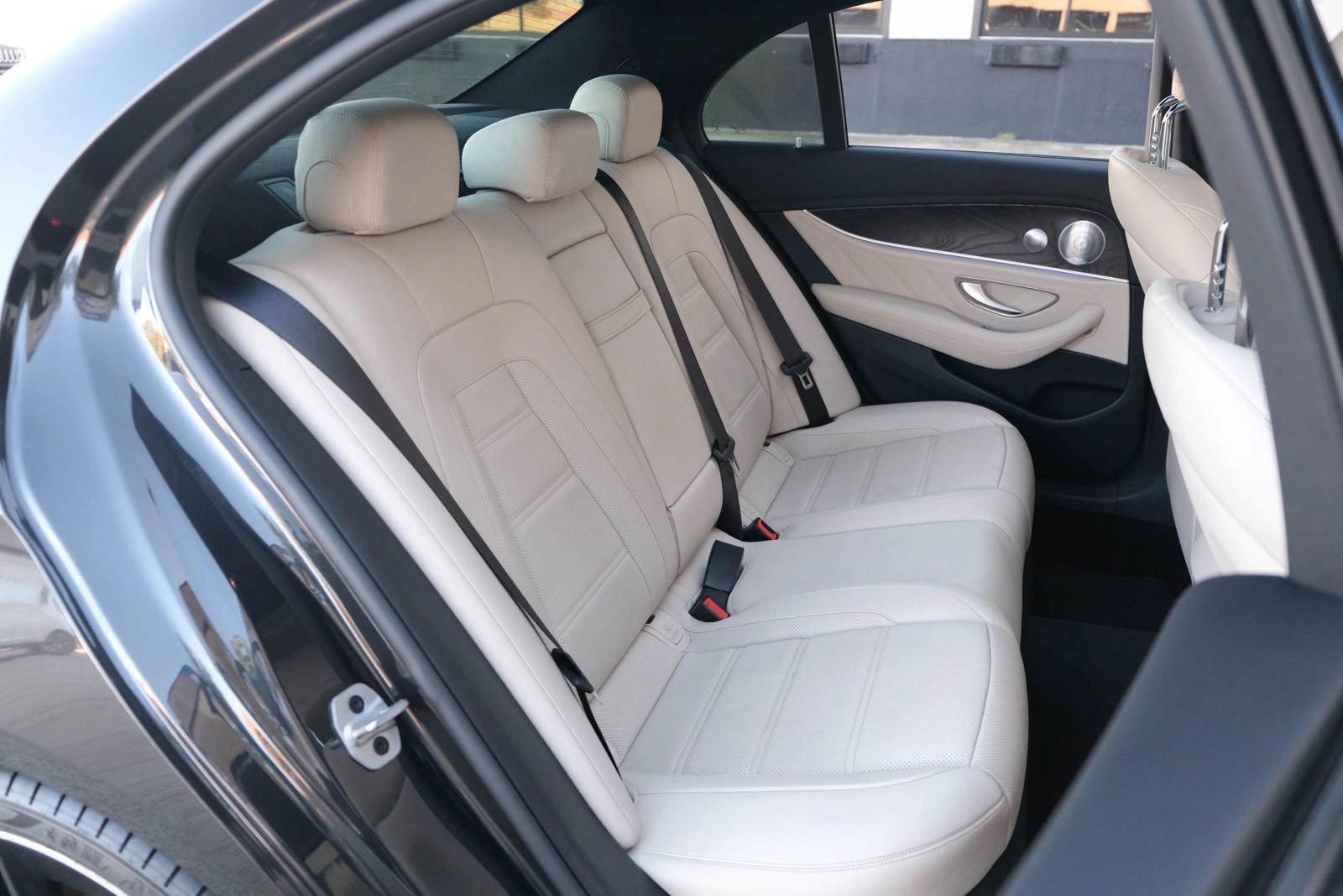 Used 2021 Mercedes-Benz E 53 AMG 4MATIC Sedan w/ Exterior Lighting Package image 30