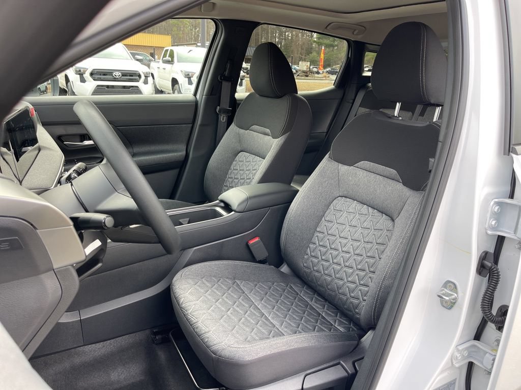 New 2026 Nissan Kicks SV w/ SV Premium Package FWD image 16