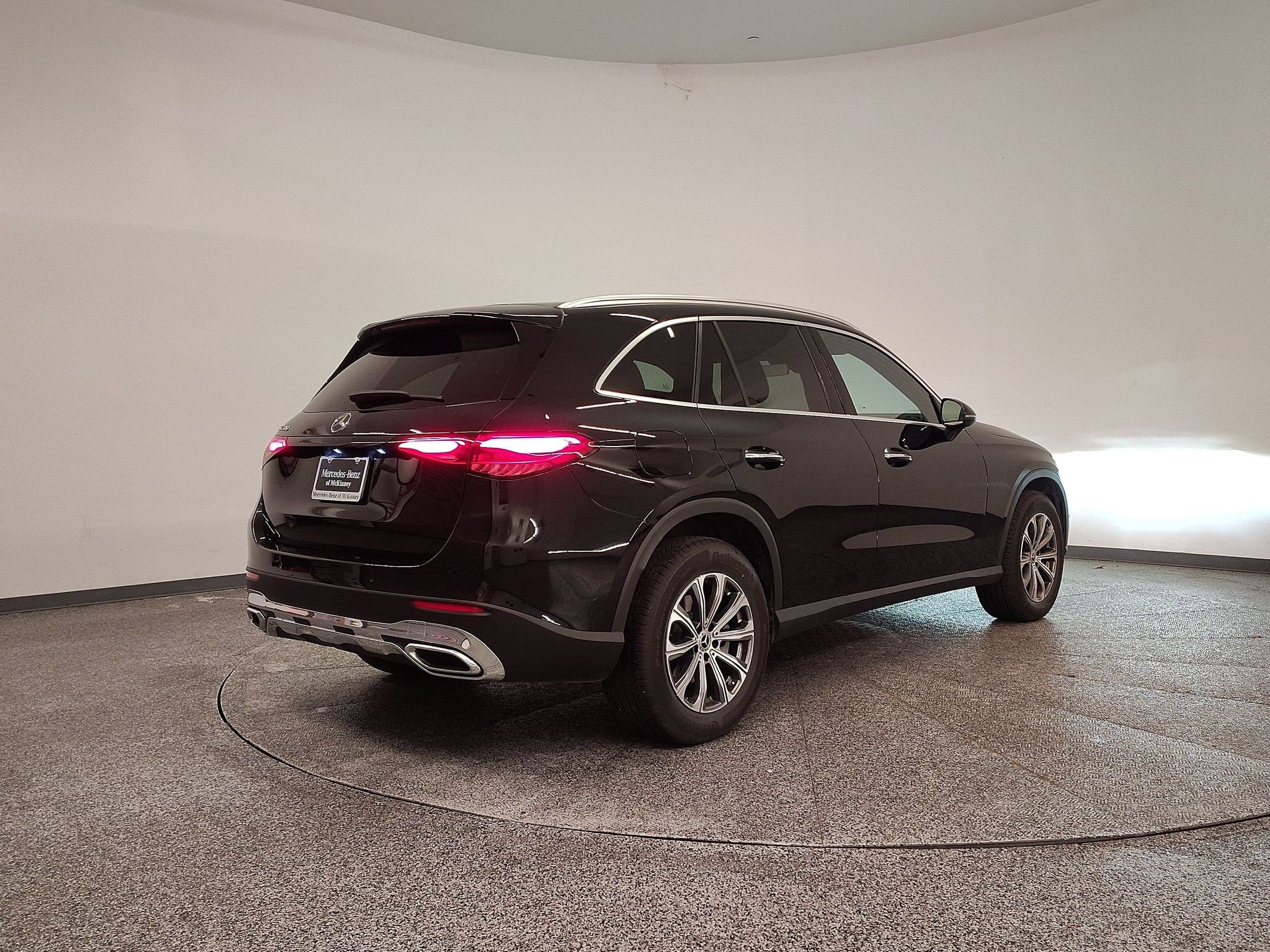 Certified 2026 Mercedes-Benz GLC 300 image 9