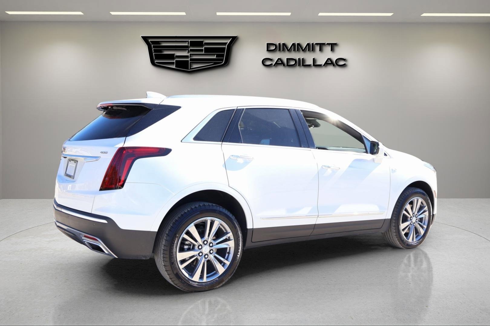 Certified 2025 Cadillac XT5 Premium Luxury image 5
