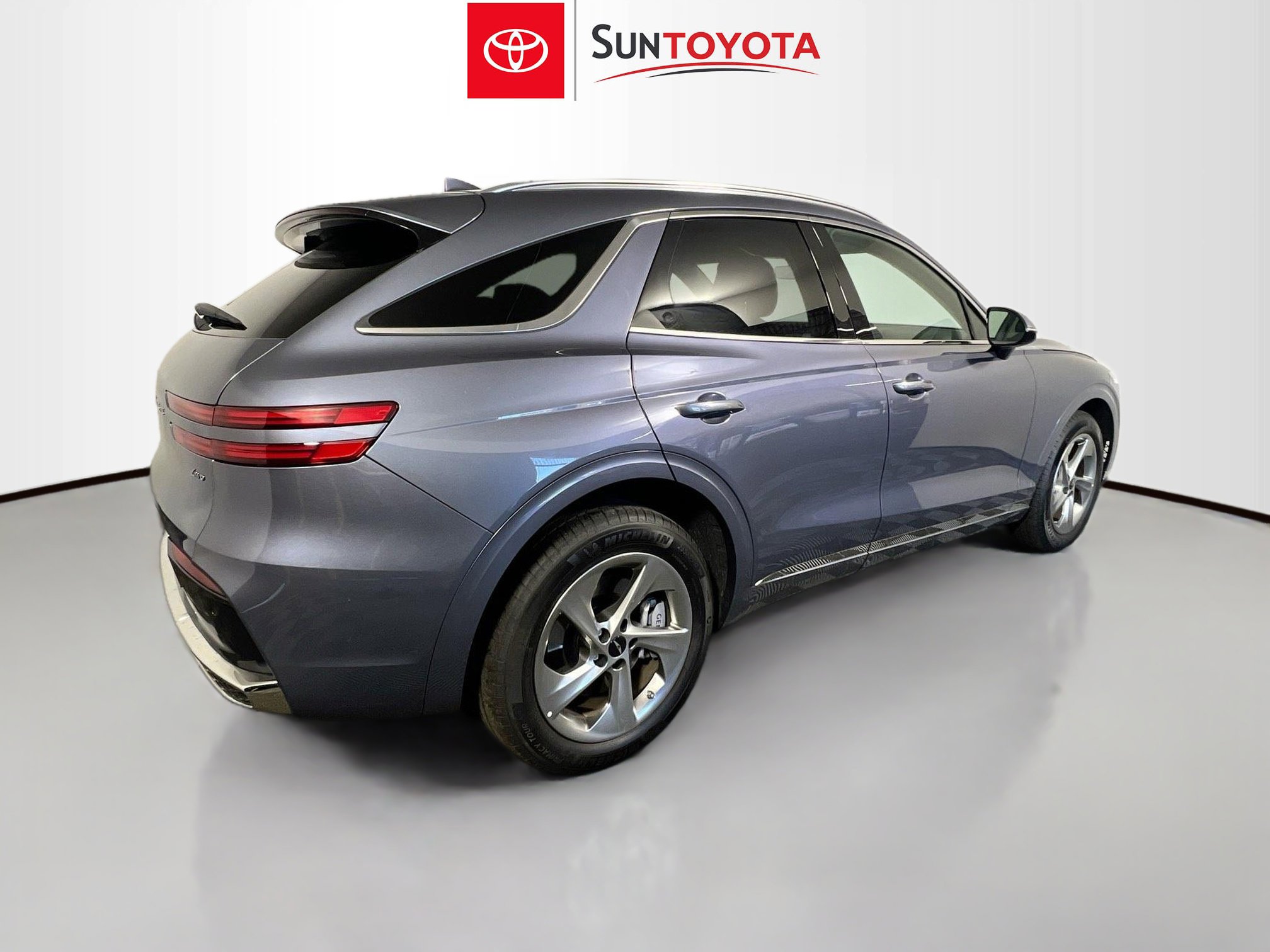 Used 2026 Genesis GV70 2.5T AWD/4WD image 4
