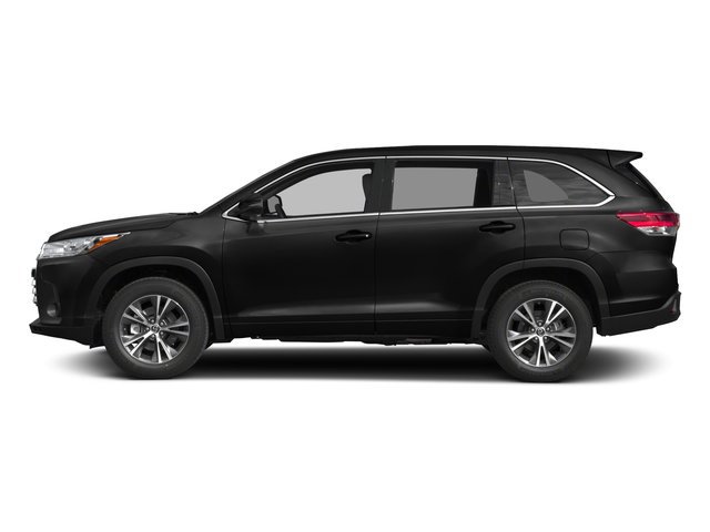 Used 2017 Toyota Highlander LE AWD/4WD image 3