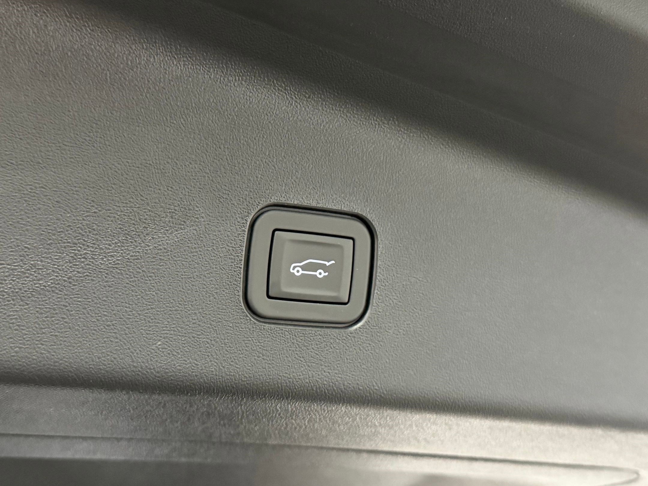 New 2026 Cadillac Vistiq Sport image 46