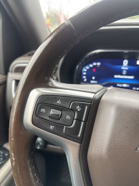 Used 2022 Chevrolet Suburban LT AWD/4WD image 33