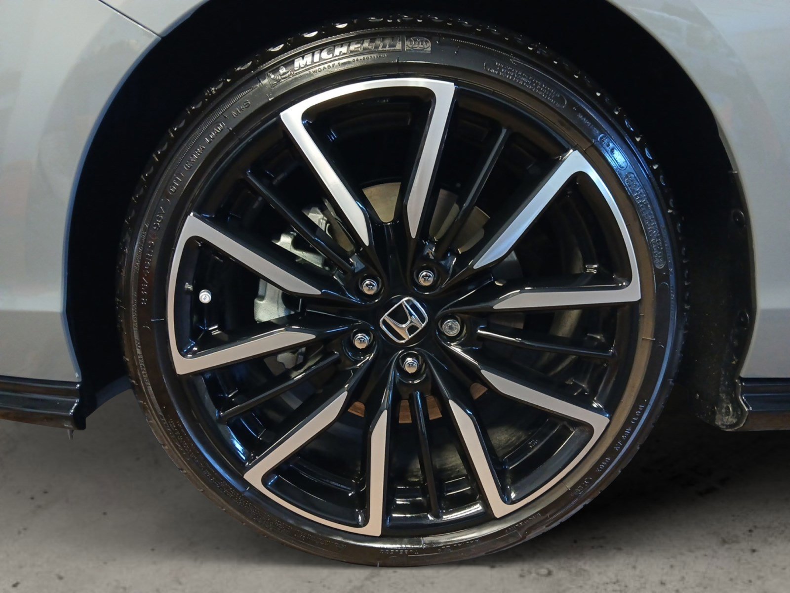 Used 2025 Honda Accord Touring image 14