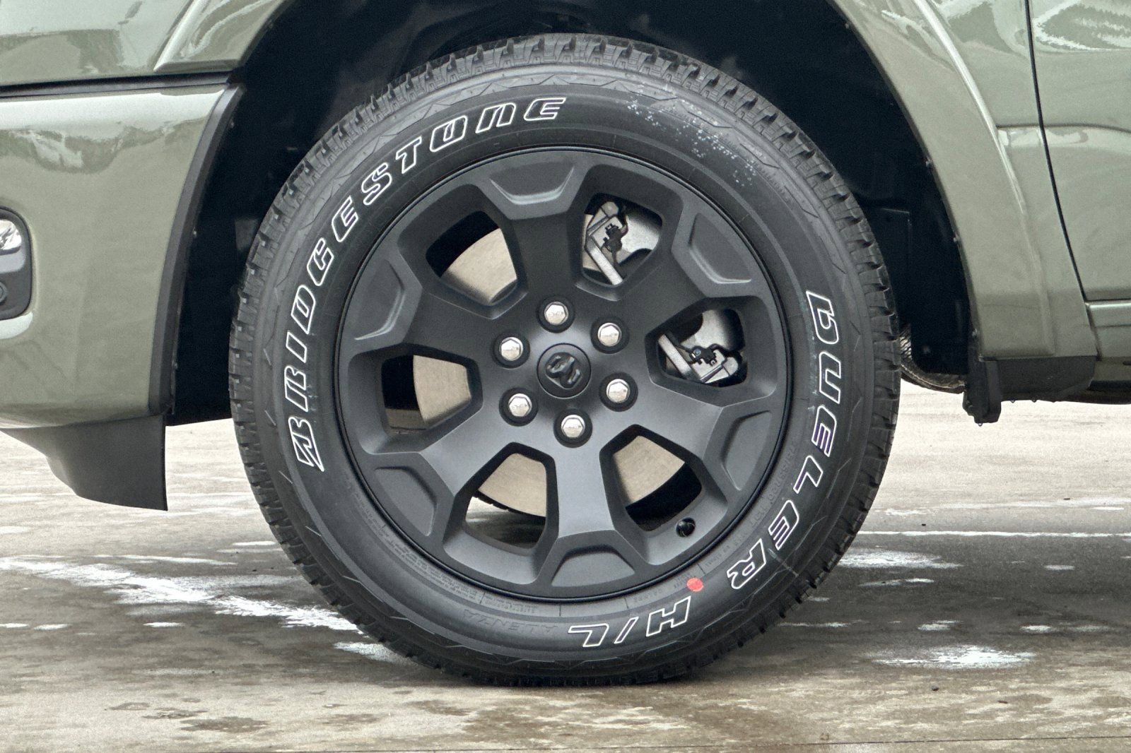 New 2026 RAM 1500 4x4 Crew Cab image 26